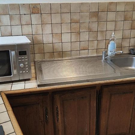 Hotel Les 4 Chenes Pontault-Combault Bagian luar foto